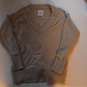 AE aerie beige/taupe/tan oversized sweater! v neck, size xs, no flaws